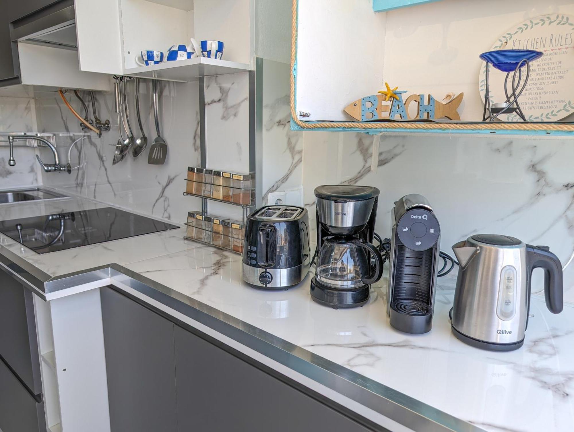 2 Room Condo - 5 Mins From Costa Da Caparica Beach & Bars Luaran gambar