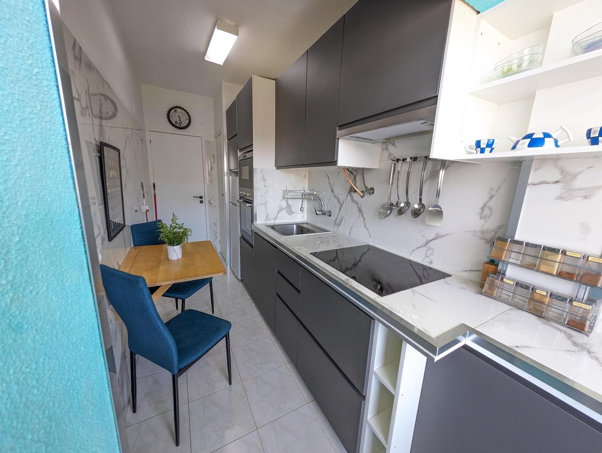 2 Room Condo - 5 Mins From Costa Da Caparica Beach & Bars Luaran gambar