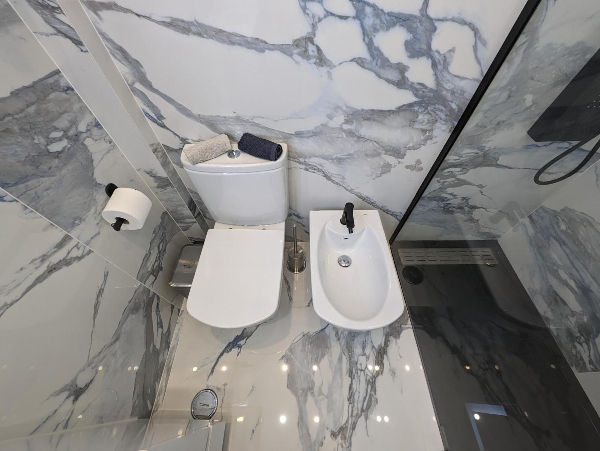 2 Room Condo - 5 Mins From Costa Da Caparica Beach & Bars Luaran gambar